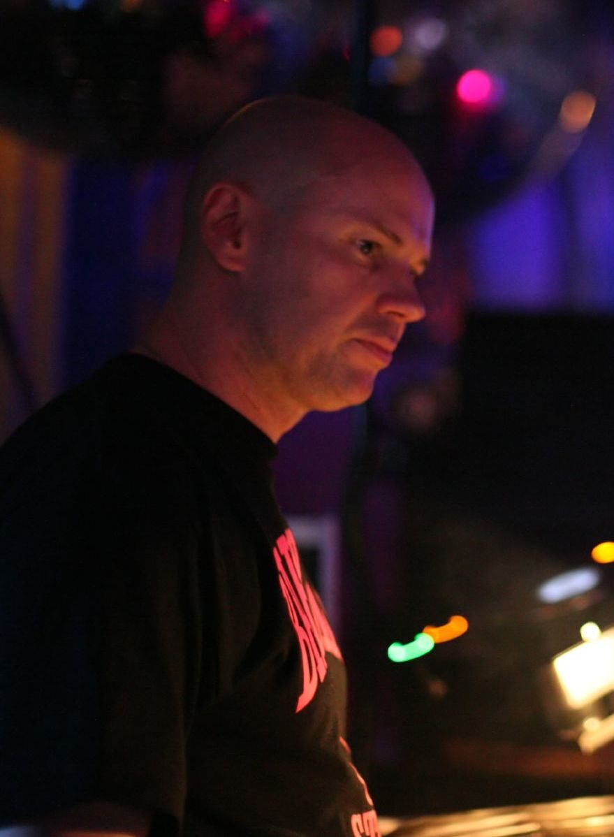 Dave Seaman DJing in Melbourne in 2007